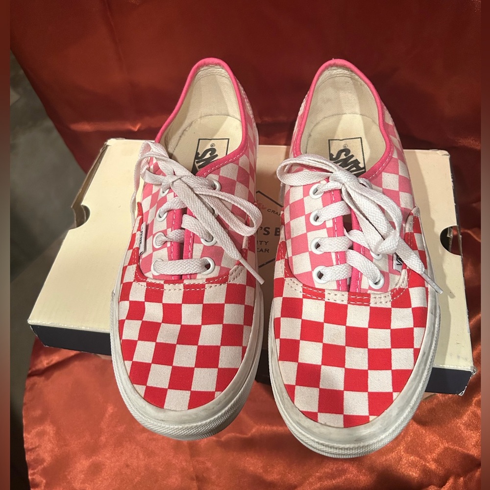 Vans Authentic Pink & Red Checkered Lowpro Sz 7.5